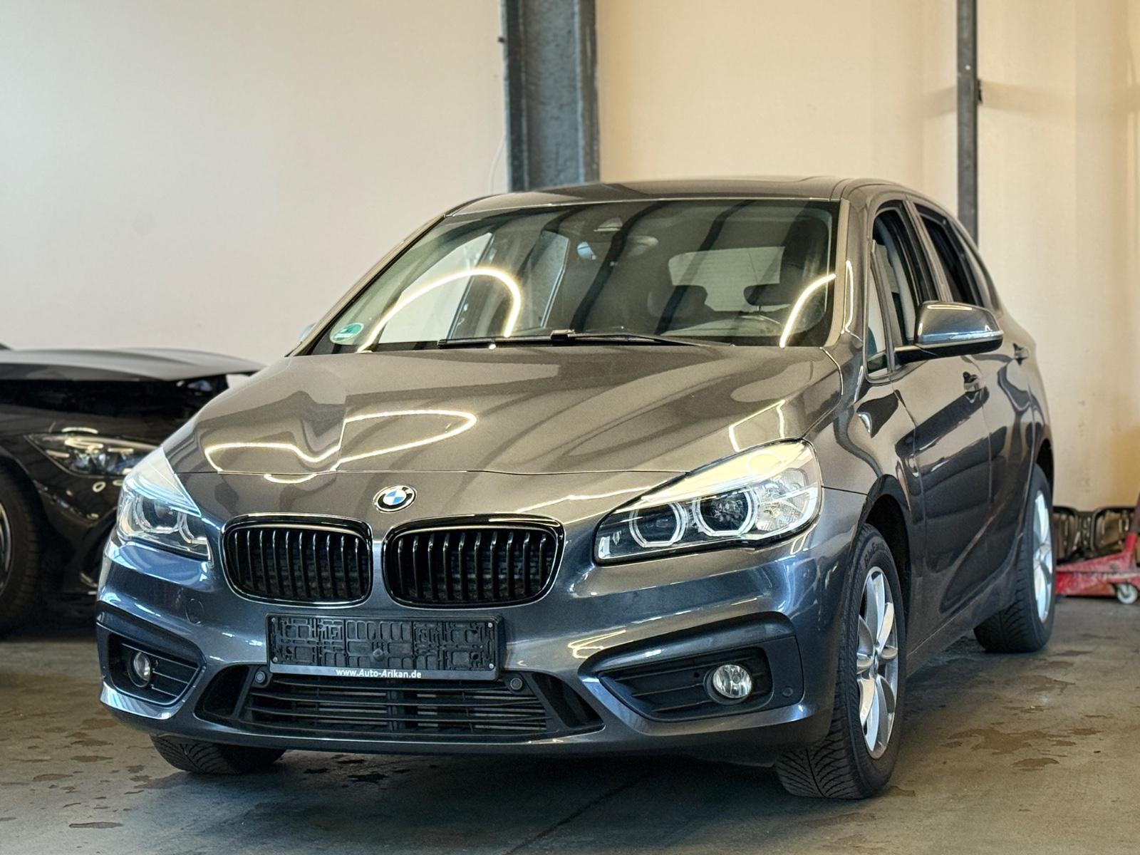 BMW 220 Active Tourer Panorama/Leder/Led/Head-Up Dis