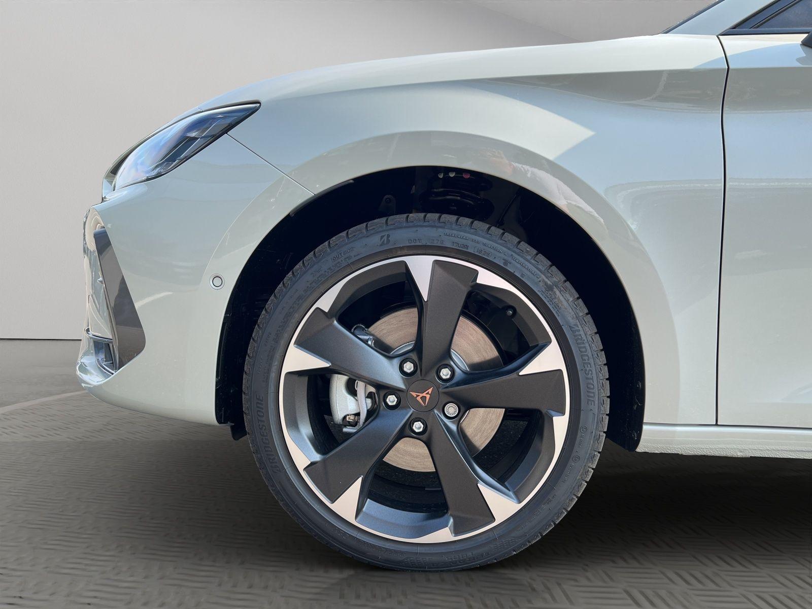 Cupra Leon Sportstourer 2.0 TDI DSG+Sennh+Pano+AHK+Mat