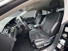 Fahrzeugabbildung Volkswagen Arteon Elegance 2.0 TDI 4MOTION DSG -NAV*ACC*LED
