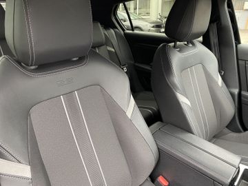 Bild 10 Opel Astra GS AT NAVI/KLIMA AT/SHZ+LHZ/PDC V+H+360CAM