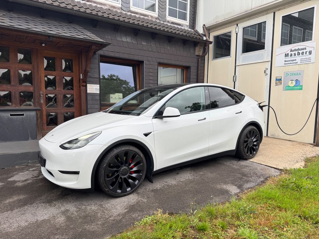 Image of Tesla Model Y