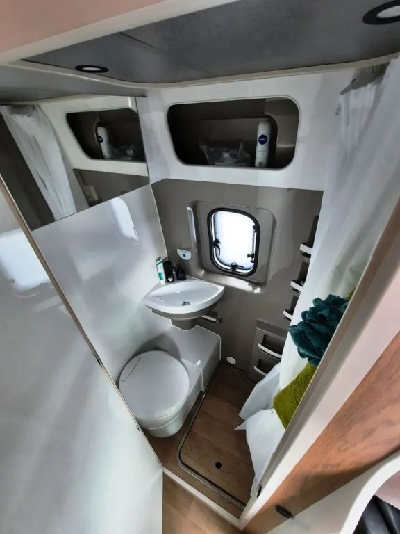 Fahrzeugabbildung Hobby ONTOUR Van 600 FT Tageszulassung 11.245 € sparen