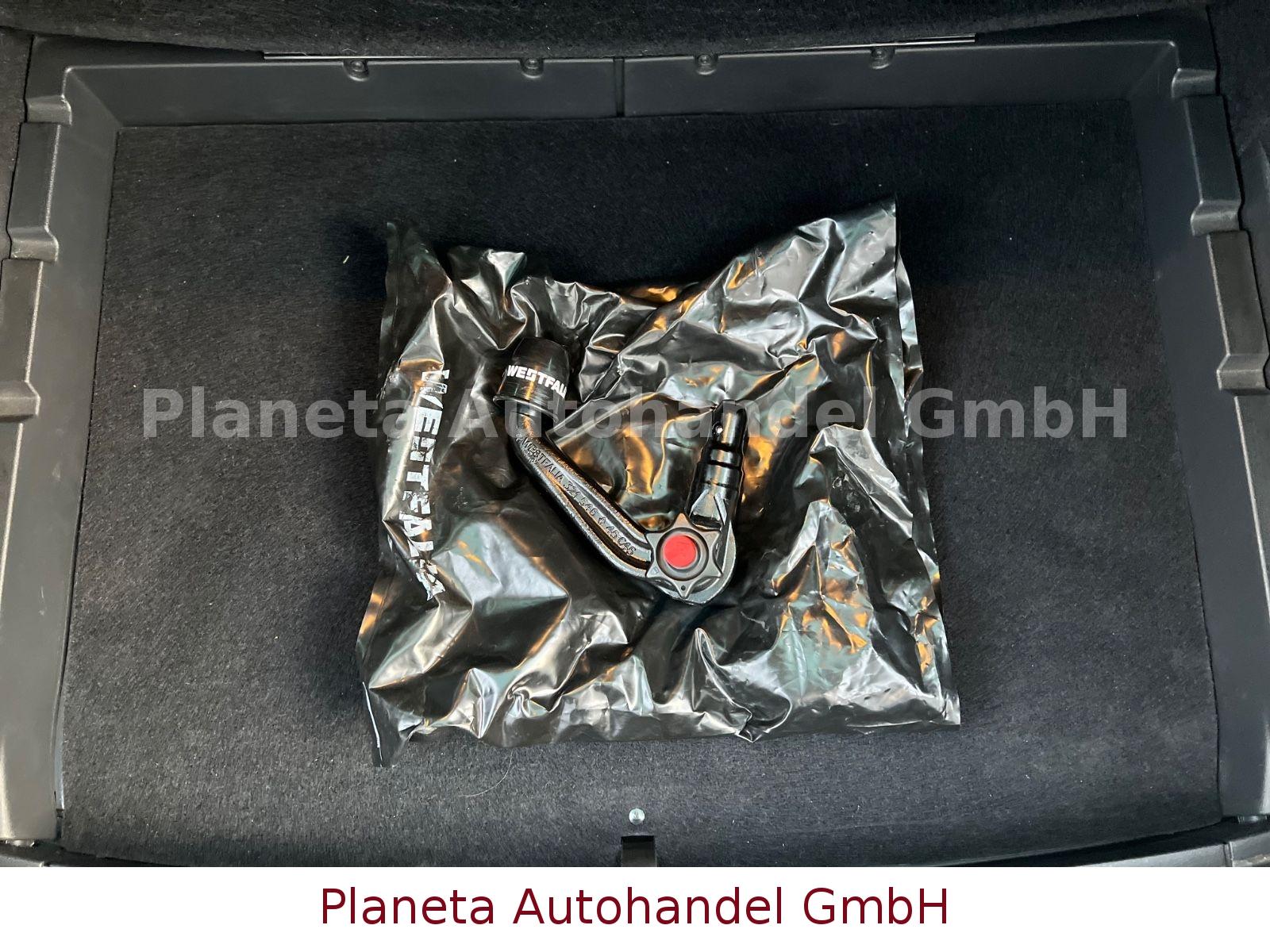 Volkswagen Golf 2011 — photo 29