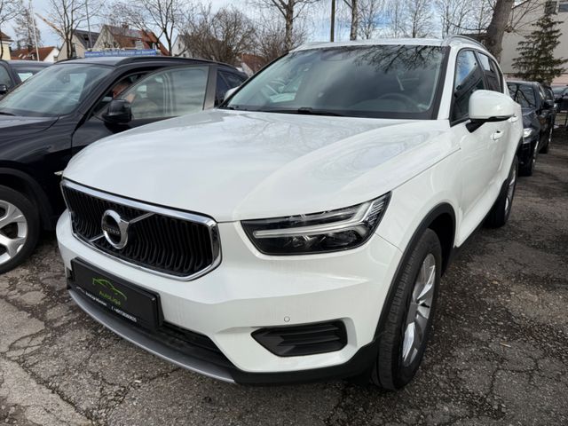 Volvo XC40 Momentum Pro 2WD