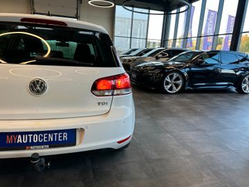 Volkswagen Golf VI*TEMPO*NAVI*PDC*ALCANTARA*1-HAND*