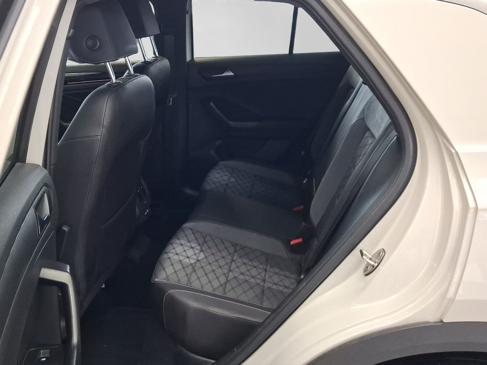 Volkswagen T-Roc - Bild 17
