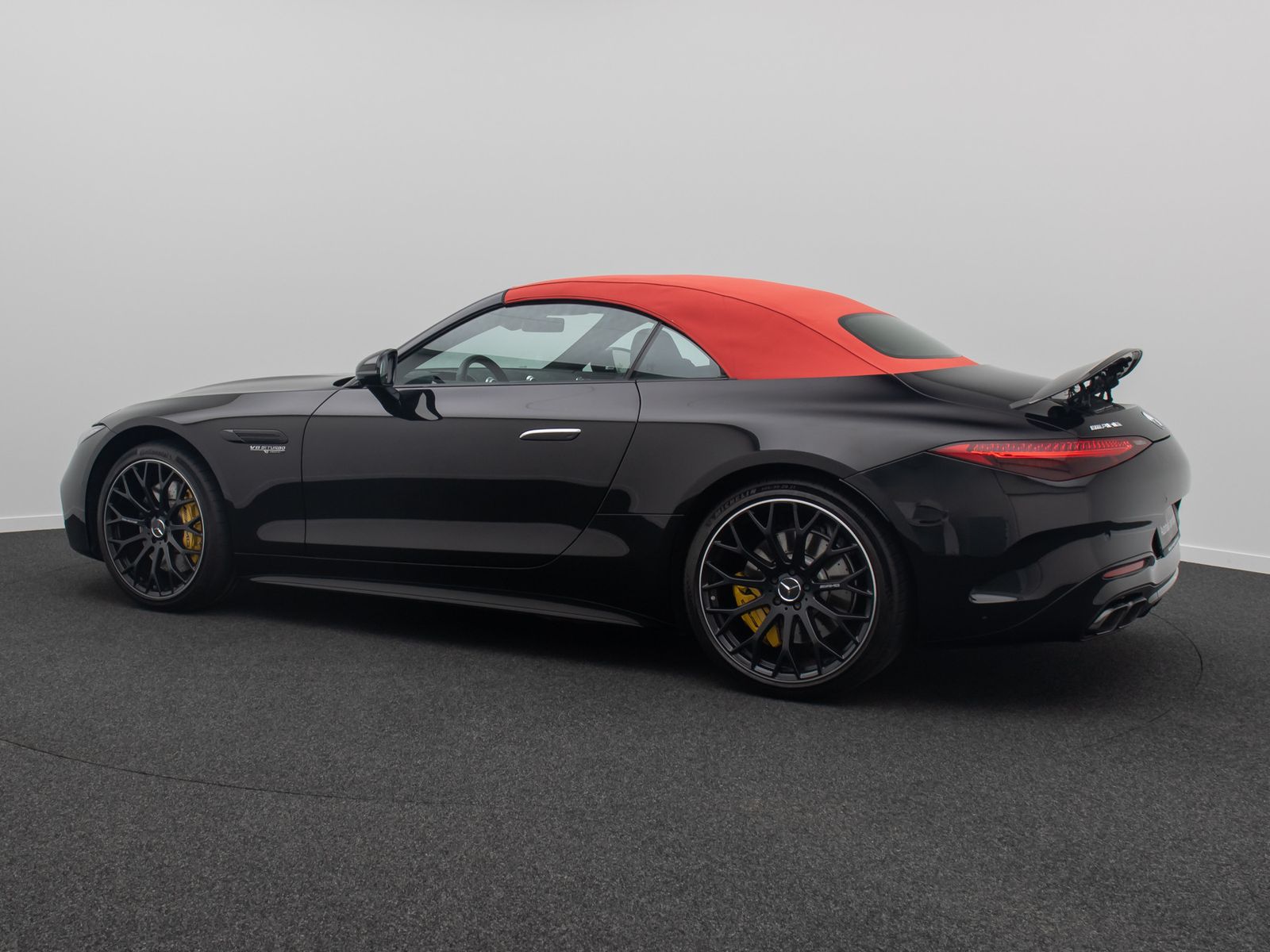 Fahrzeugabbildung Mercedes-Benz SL 63 AMG 4MATIC+ 360&deg;NightPak Massage 21" Voll