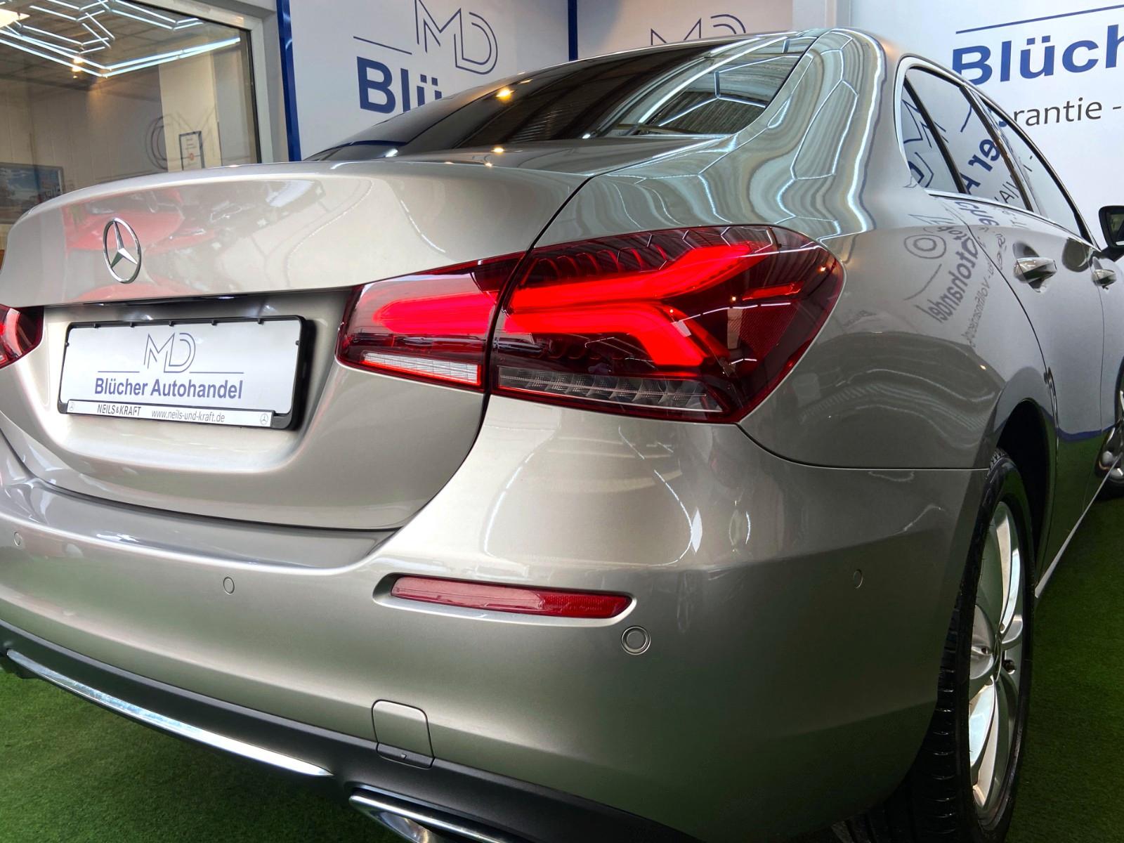 Mercedes-Benz A-Class A Limousine Sonderedition Automatik LED, миниатюра 12