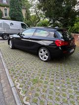 BMW 118i M-Paket | M-Paket, Top-Zustand, Vollleder - BMW 118 in Duisburg