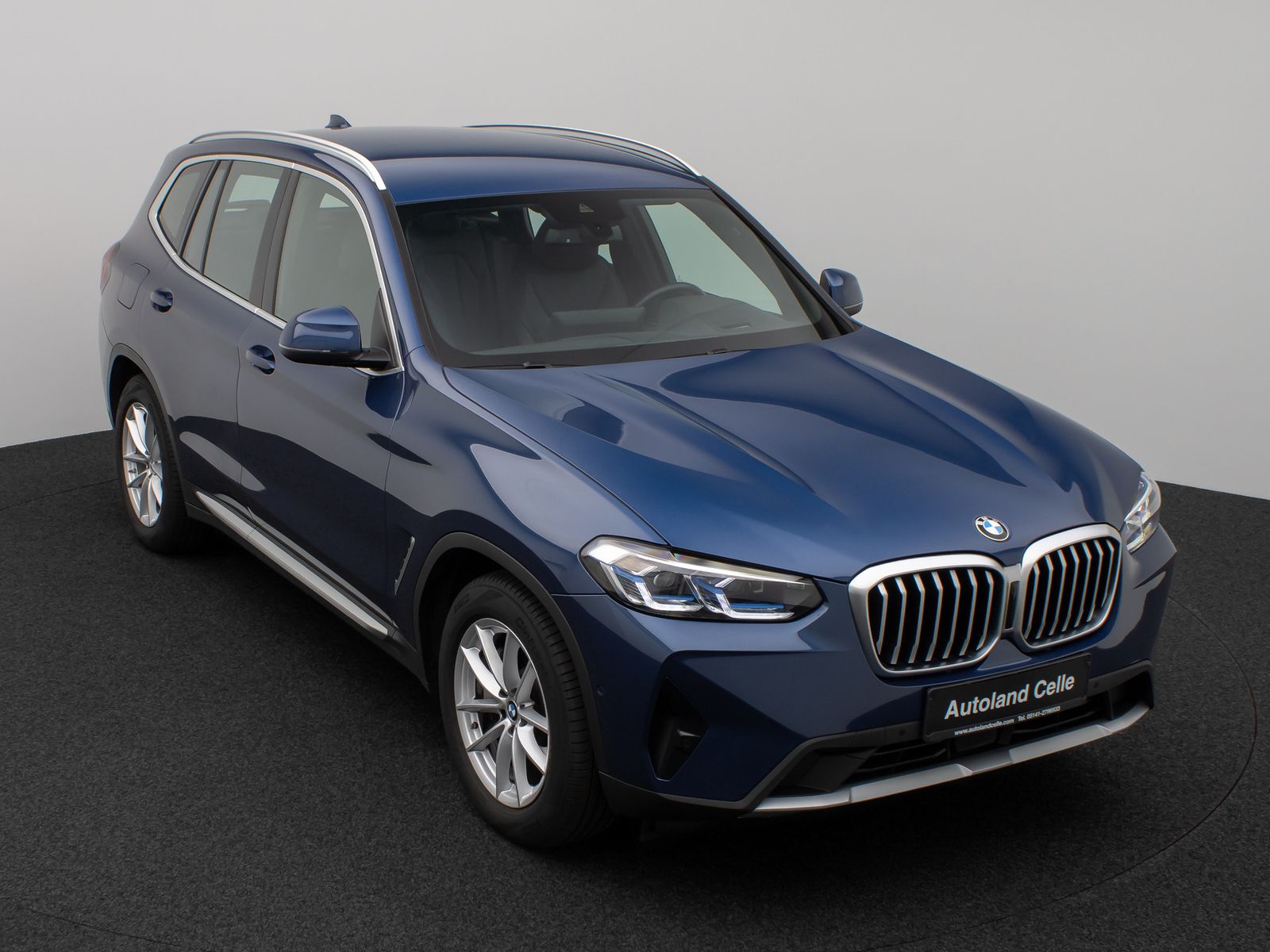Fahrzeugabbildung BMW X3 xD30d Sport Kamera Laser HUD H/K Komfort AHK