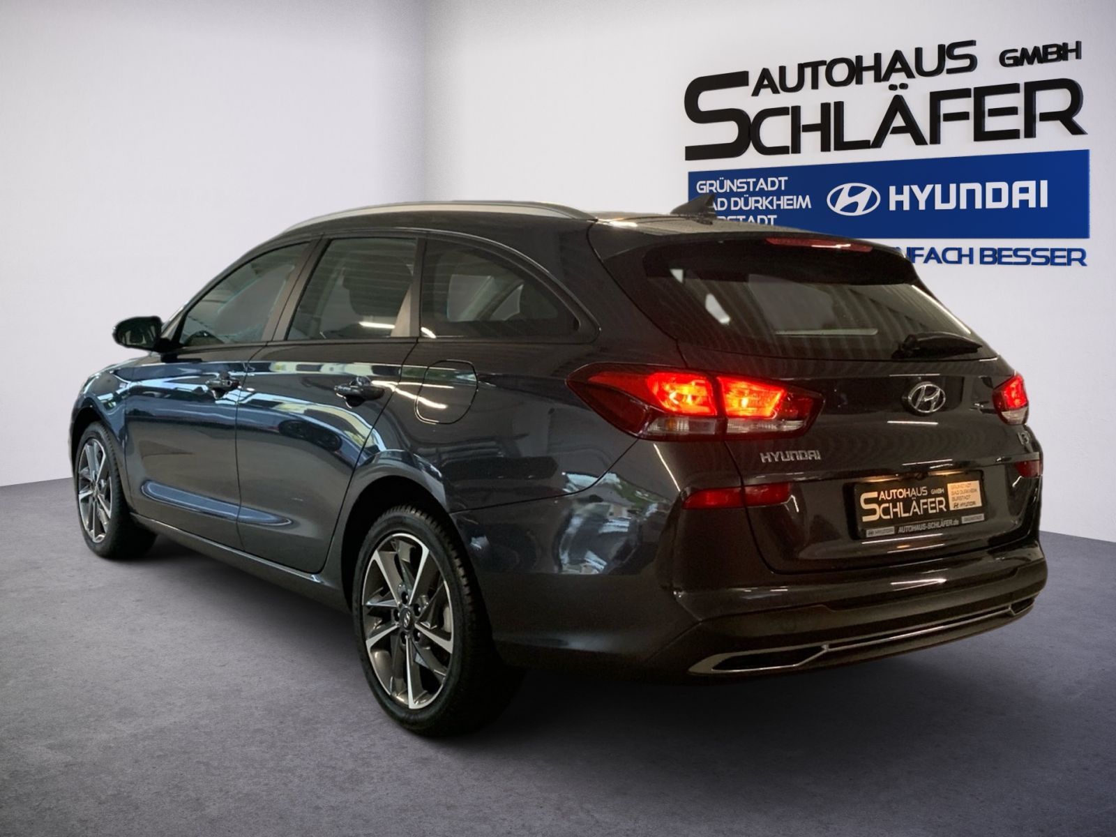 Fahrzeugabbildung Hyundai i30 Kombi 1.5 T-GDI 7-DCT Trend Mild-Hybrid Navi