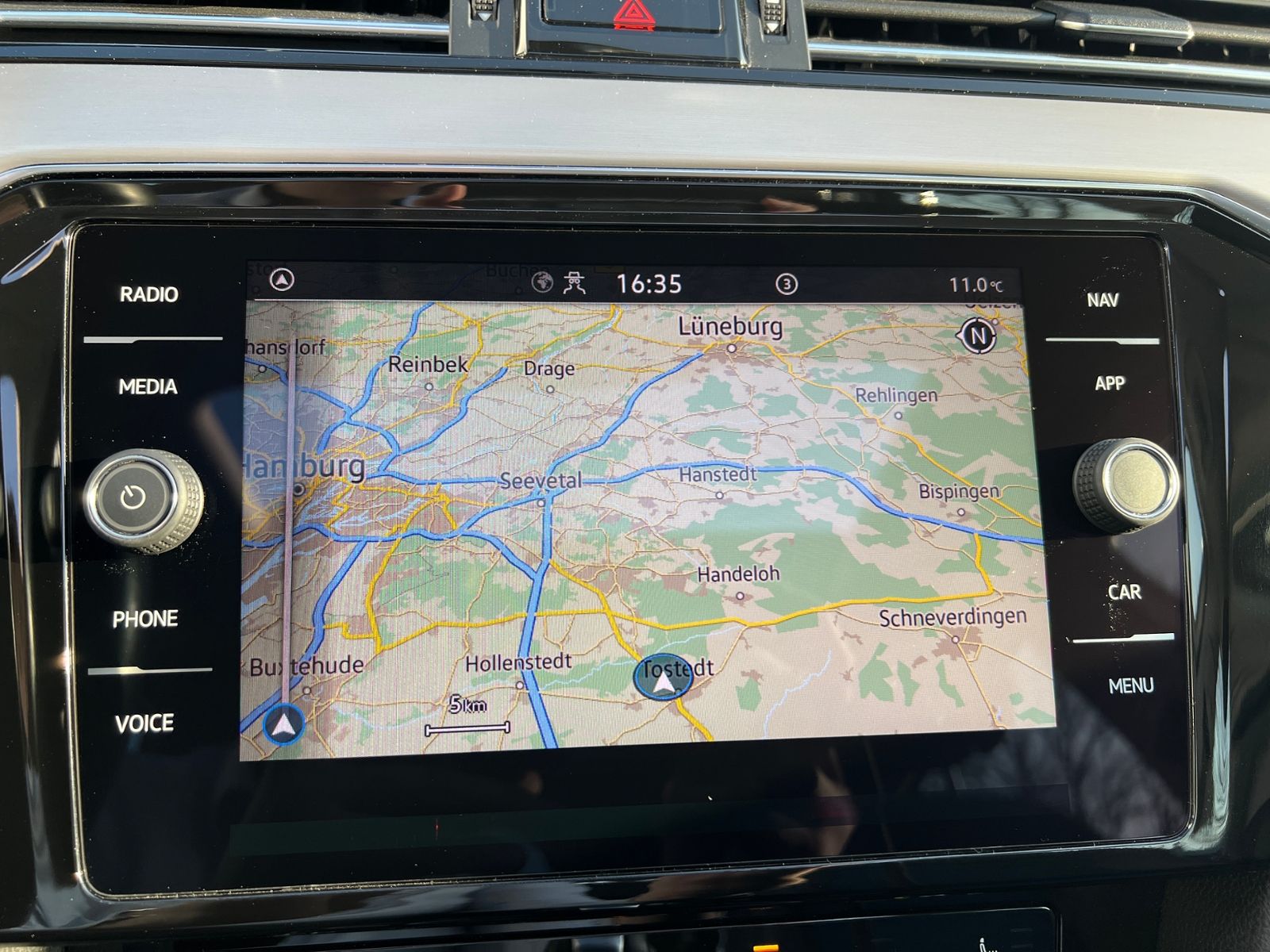 Fahrzeugabbildung Volkswagen Passat Variant Elegance 2.0 TDI DSG *AHK, IQ.Lig