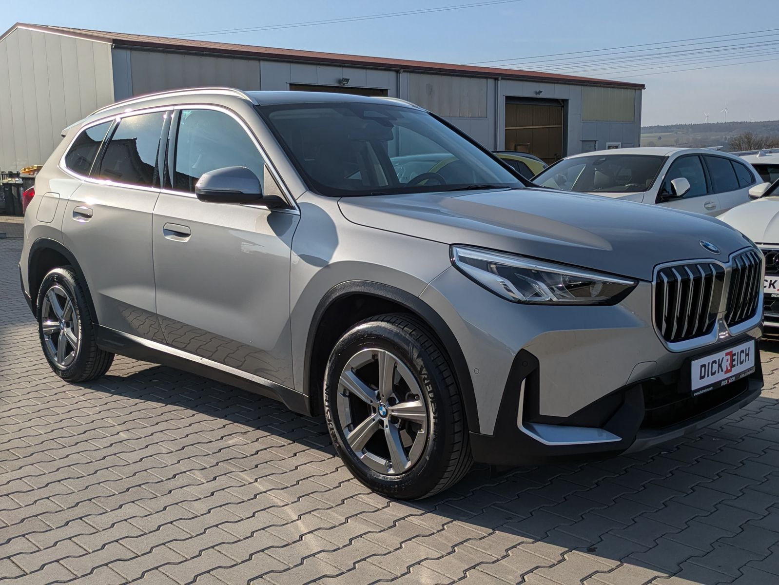 Fahrzeugabbildung BMW X1 18 d sDrive PANO/KAM/DAB/LED/SHZ/LHZ/TEMP