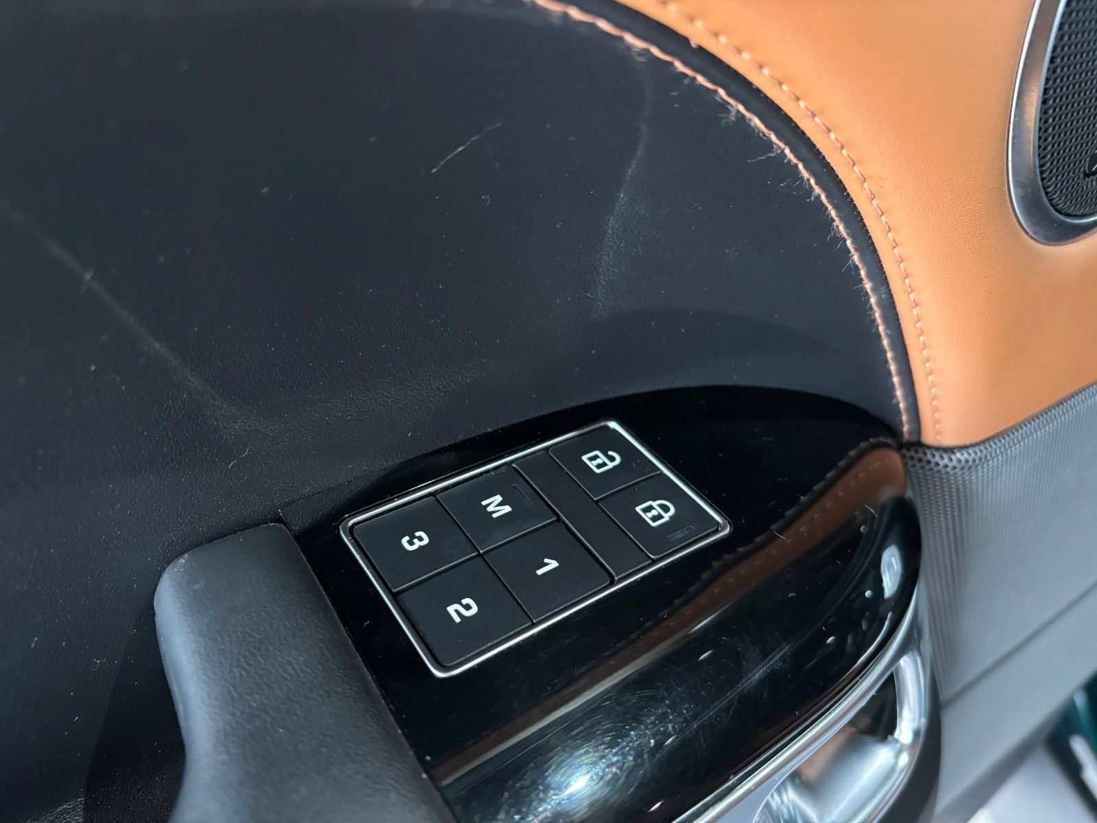 Fahrzeugabbildung Land Rover Range Rover Sport D350 Pano*Meridian*Keyless*Kam