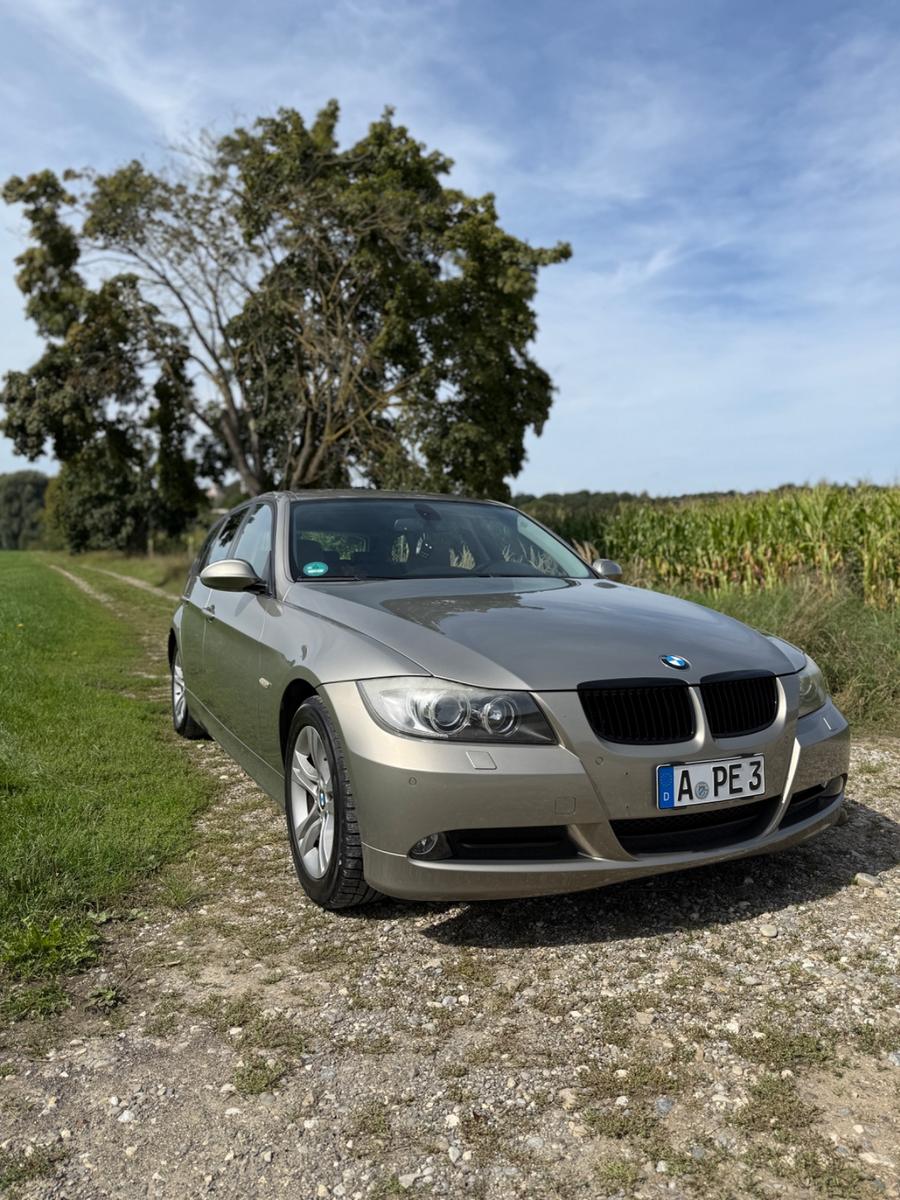 BMW 318, 2007