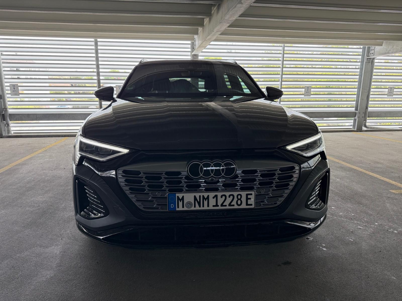 Audi Q8 e-tron 50 quattro S line