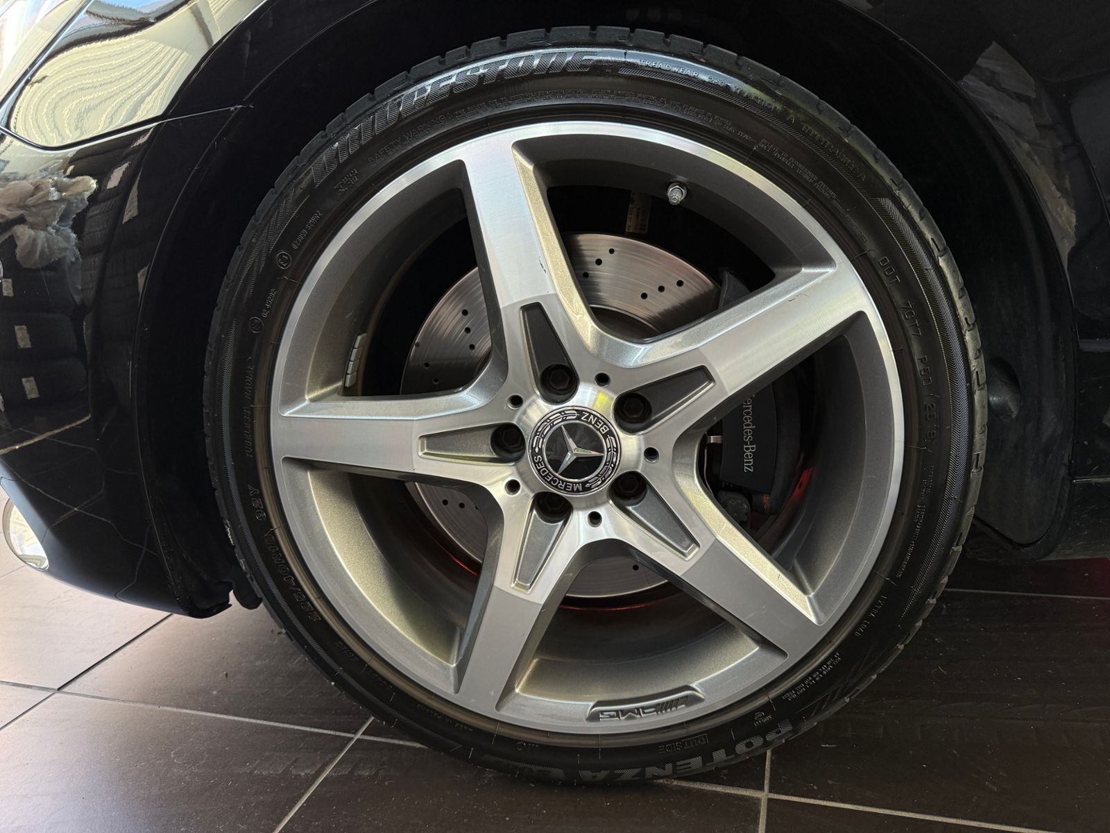 Fahrzeugabbildung Mercedes-Benz SLC 300 AMG MEMORY RFK LED