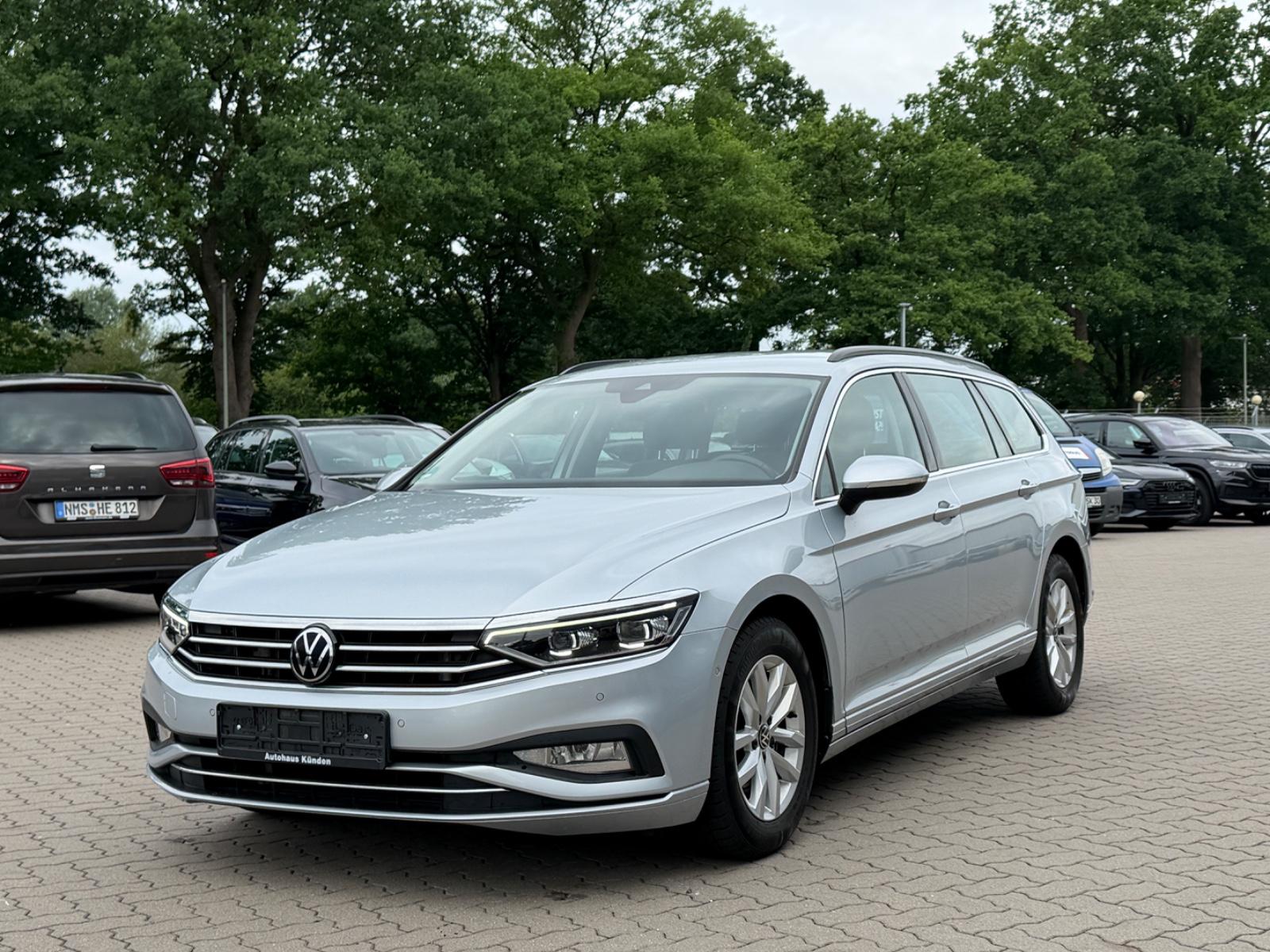 Volkswagen Passat Variant Business 2.0 TDI°RFK°ACC°MATRIX°