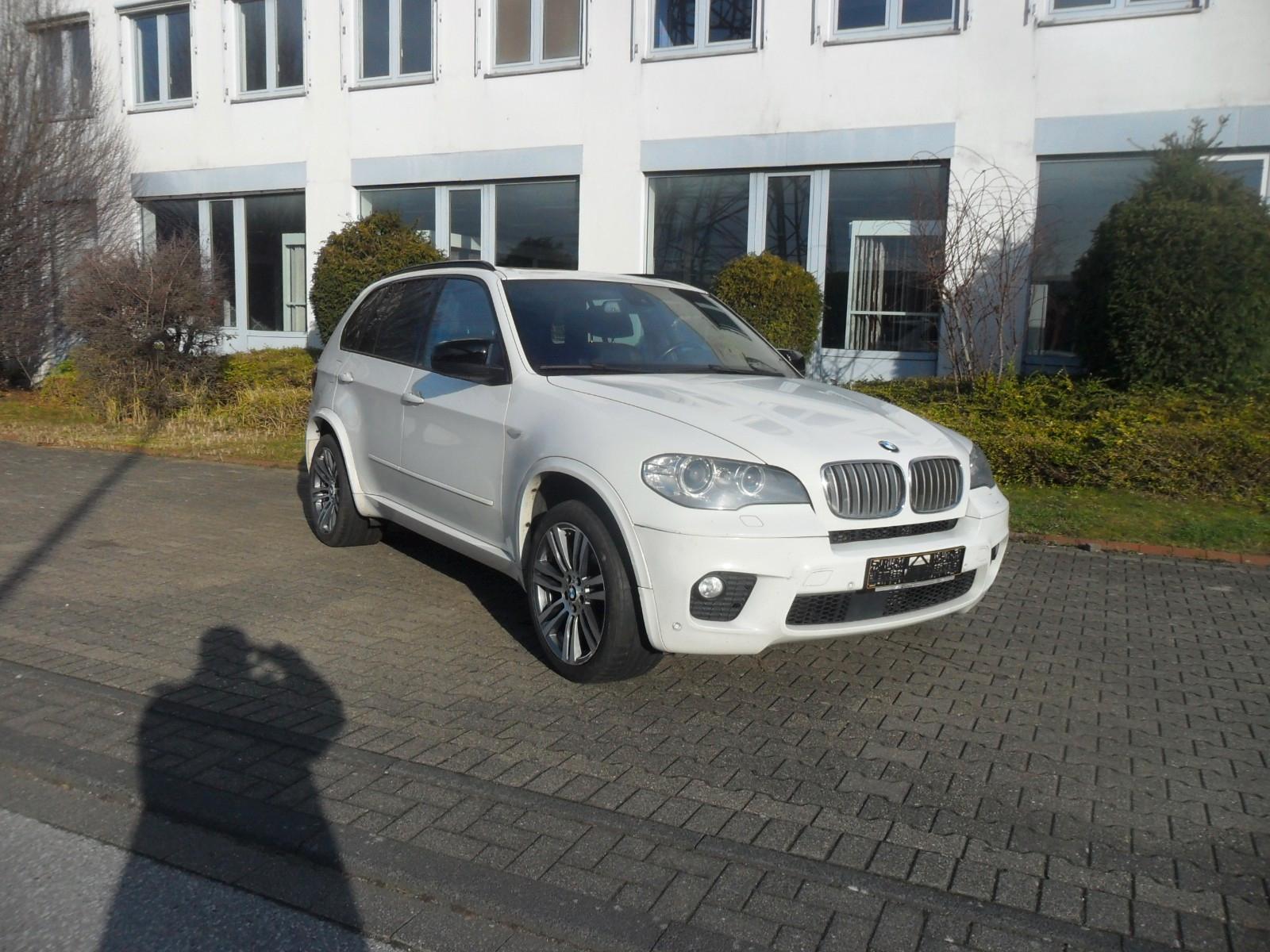 BMW X5 xDrive40d*Aut*Klima*Leder*Navi*Xenon*P.Dach