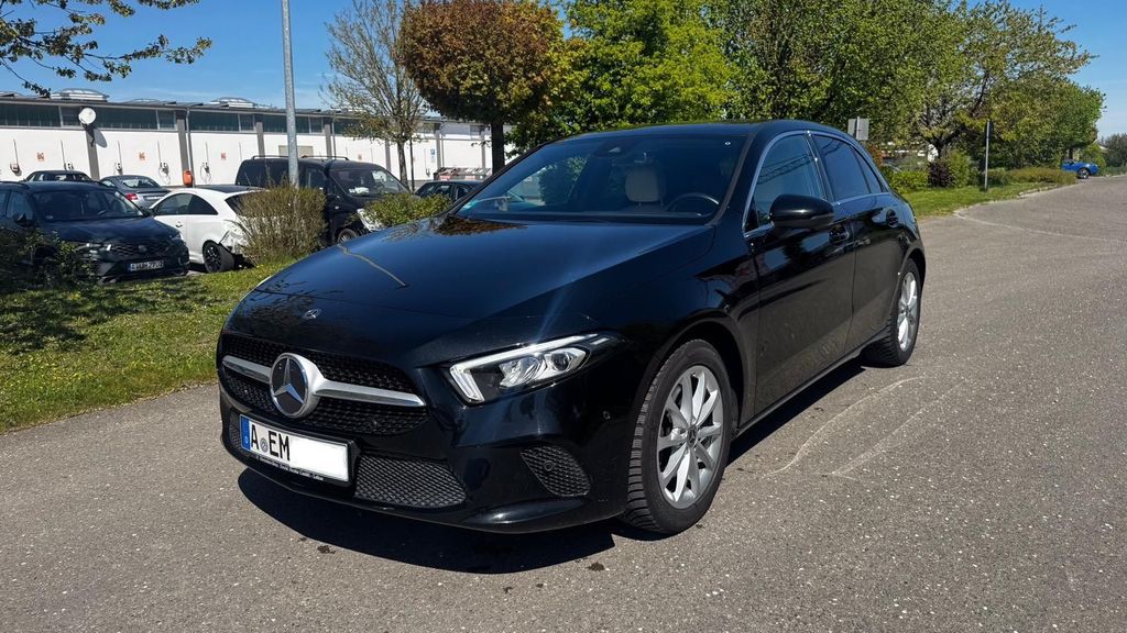 Image of Mercedes-Benz A 220