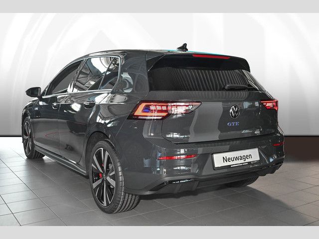 Volkswagen Golf VIII 1.5 eHybrid DSG GTE Black Style HD Mat foto 4