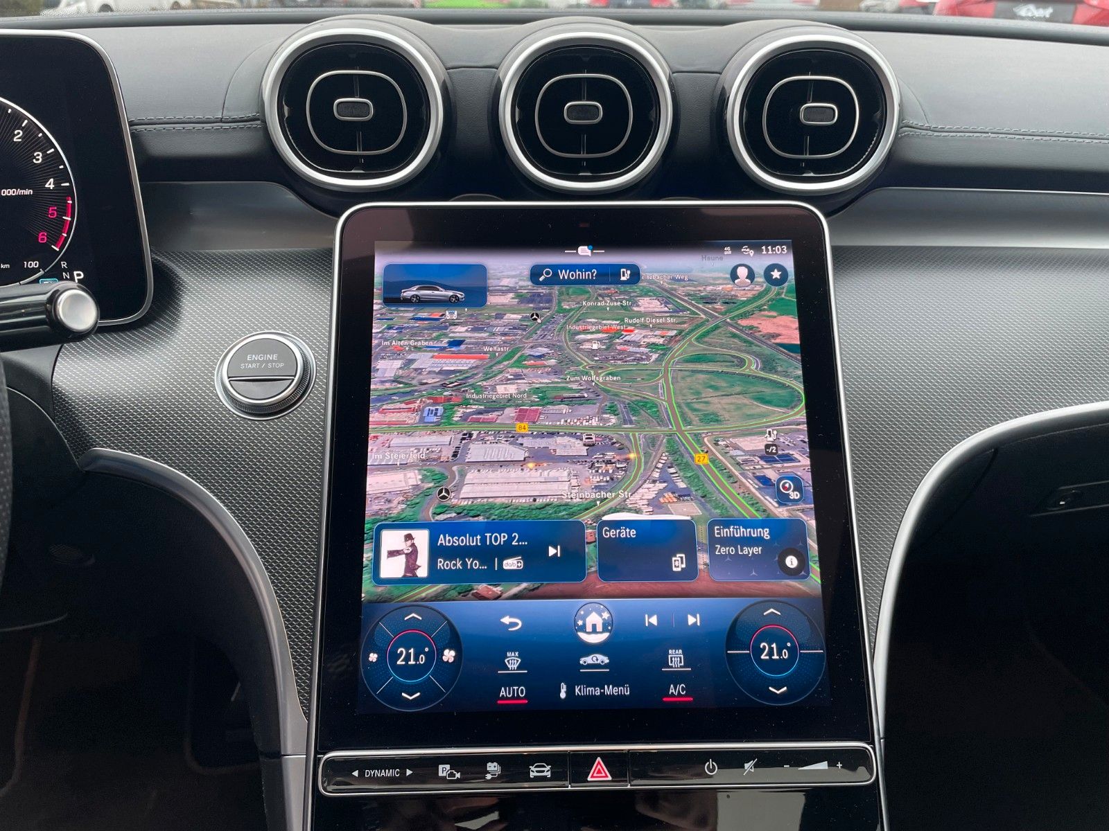 Fahrzeugabbildung Mercedes-Benz C 300de AMG+Distr+Digital+Pano+AHK+360+Night