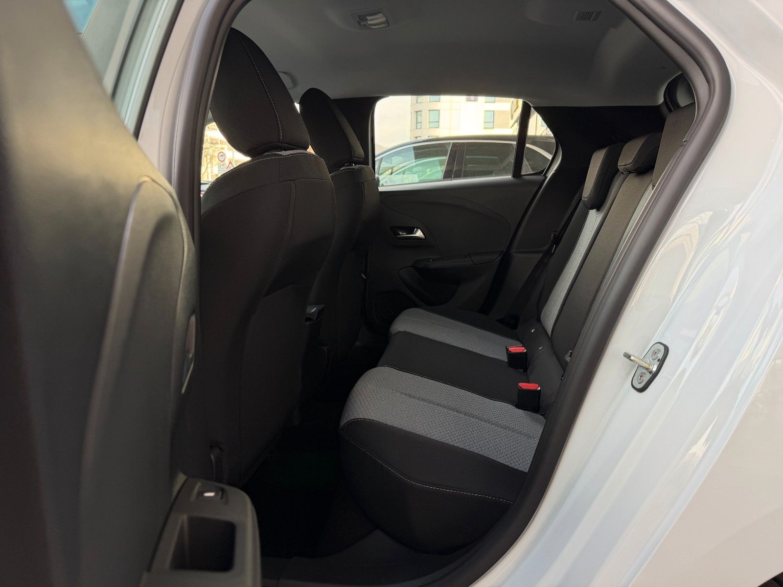 Fahrzeugabbildung Opel Corsa F Edition 110PS Hybrid Automatik/LED!