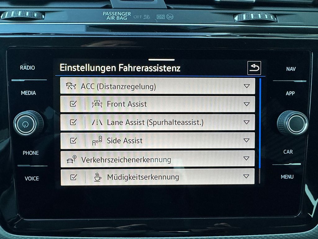 Touran 2.0 TDI "MOVE" *MATRIX*NAVI*KEYLESS*