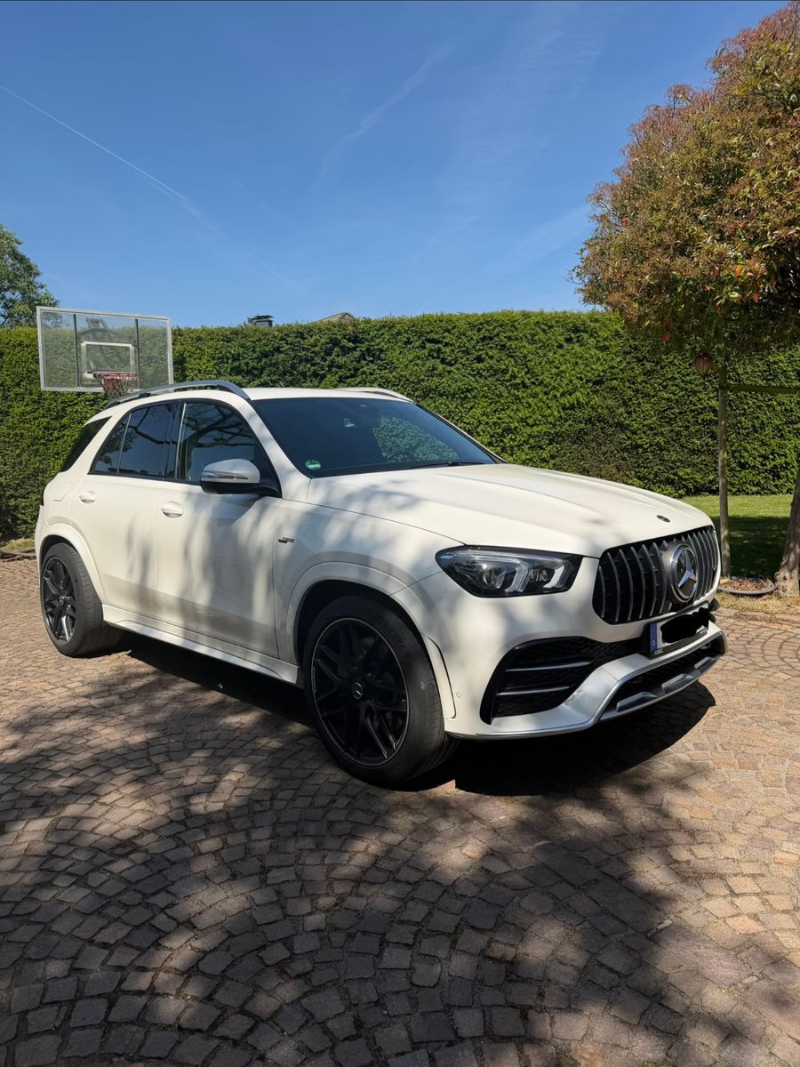 MERCEDES-BENZ Traum-AMG mit Mercedes Garantie! Wie neu! 