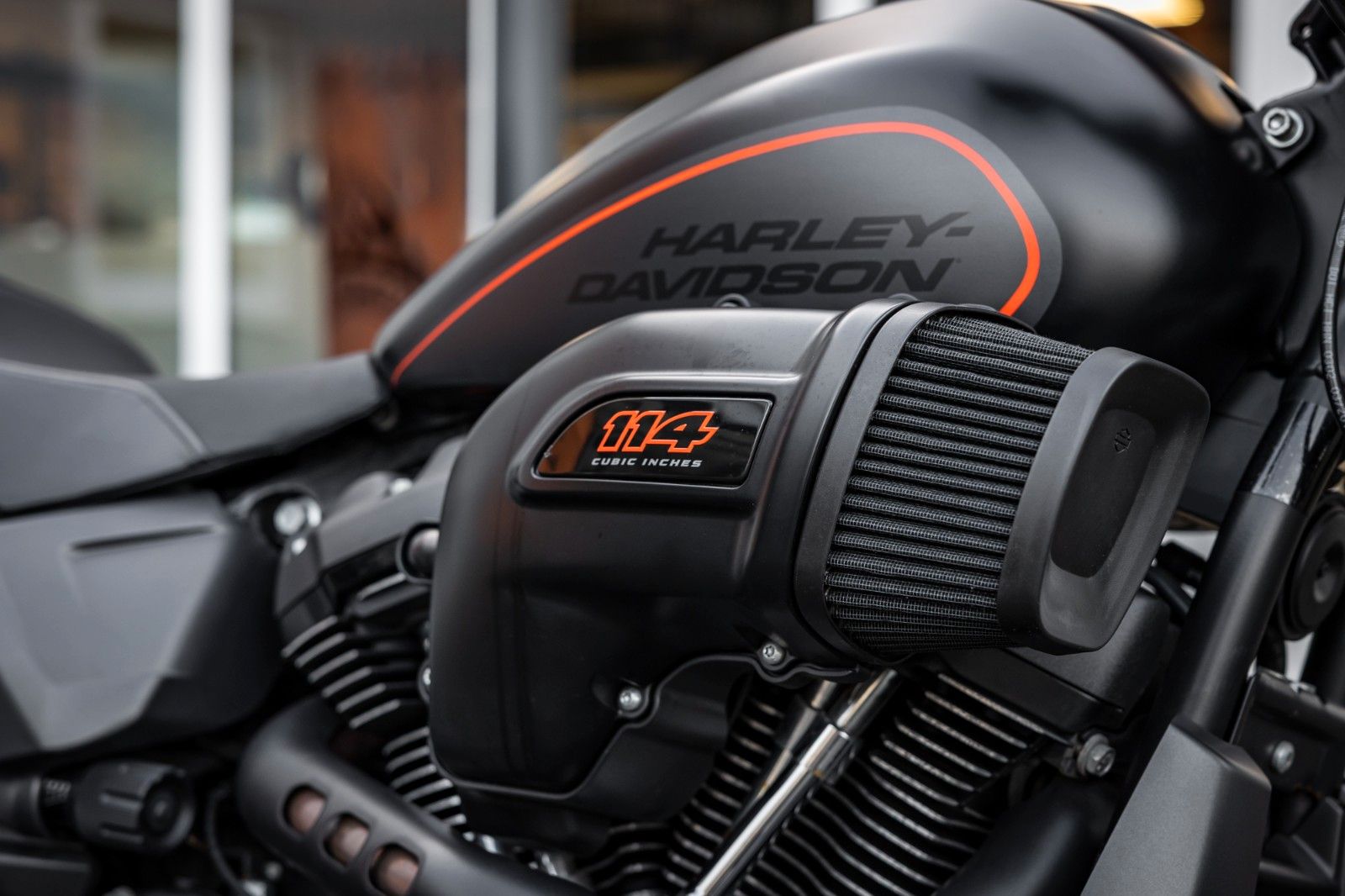 Fahrzeugabbildung Harley-Davidson FXDRS 114 CUI - KESSTECH - SEITLICHER KZH
