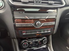 INFINITI QX30 2.2dPremium Allrad LED+Navi+SHZ+2xKlima+Kam