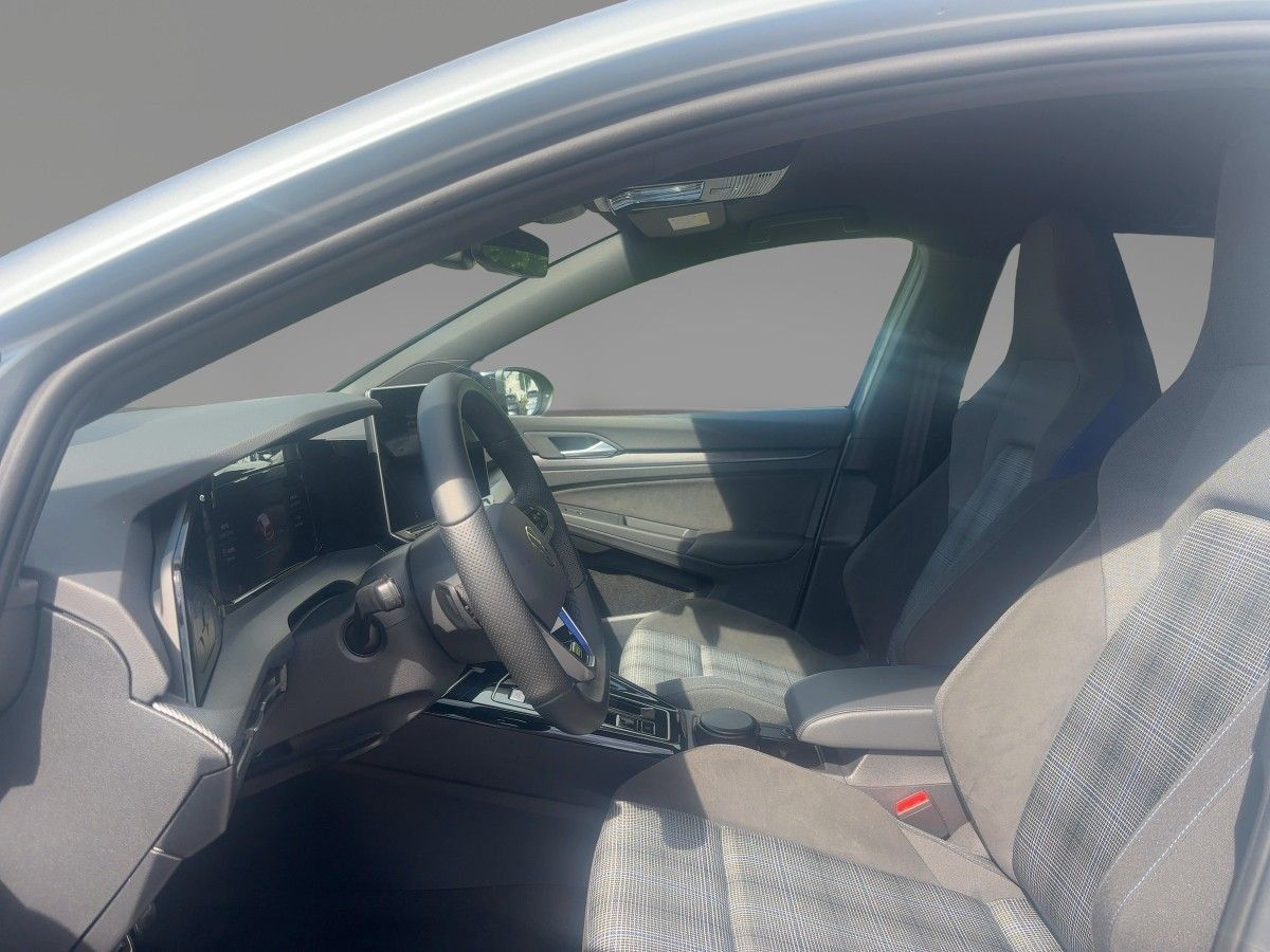 Volkswagen Golf - Bild 9