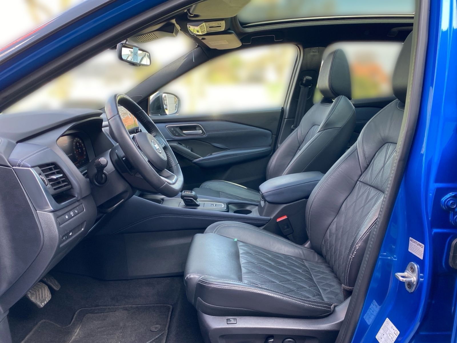 Fahrzeugabbildung Nissan Qashqai 1.3 DIG-T Tekna+*AUTOMATIK*PGD*NAVI*LED*