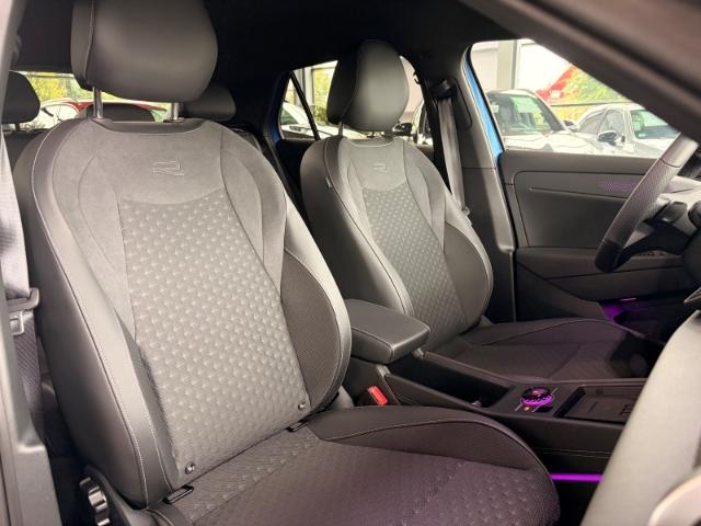 Volkswagen T-Roc 1.5 eTSI R-Line Navi AHK Kamera ACC SitzHZ