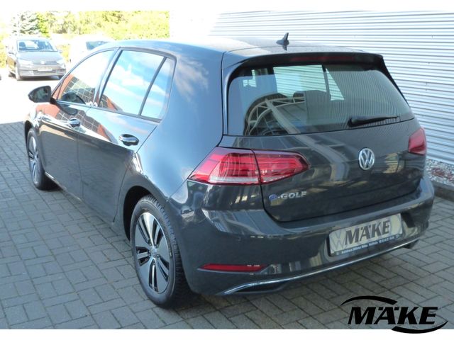Golf e-Golf, CCS-Ladedose, Wärmepumpe, Rückfahrk