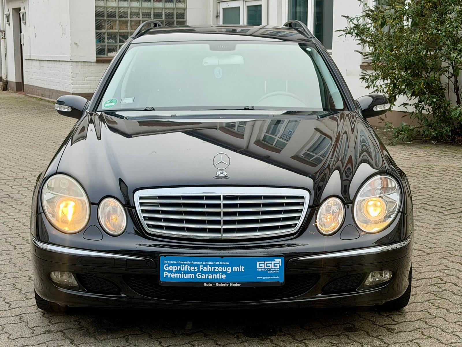 Mercedes-Benz E320 2005 — photo 5
