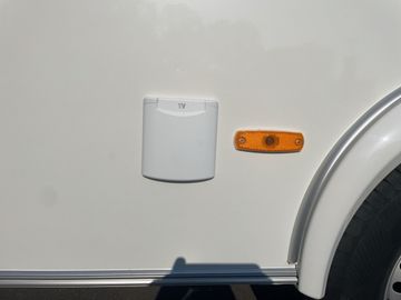 HYMER  ERIBA  HYMERCAR ERIBA Feeling 442