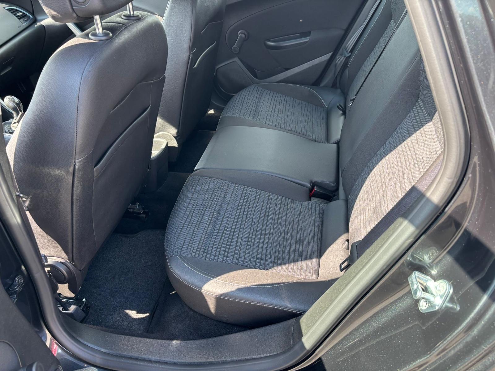 Opel Astra 2014 — photo 10