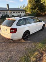 Skoda Octavia 2.0 TSI DSG RS60 Combi RS60 - Skoda Octavia RS60 mit Benzin-Antrieb