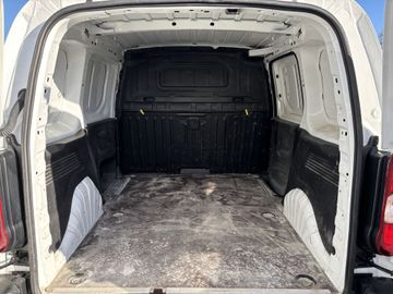 Fotografie des Opel Combo Cargo 1.5 D Edition AHK