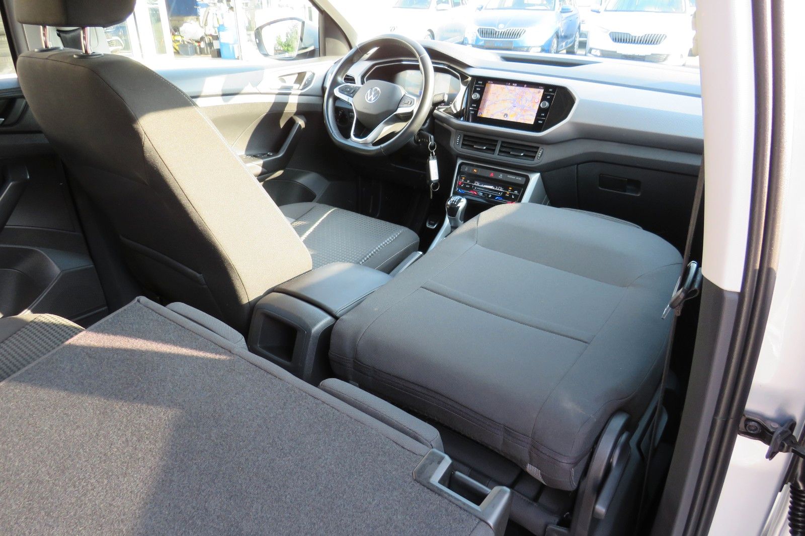 Fahrzeugabbildung Volkswagen T-Cross Active ACC NAVI APP GJ SITZH. PDC 1HD