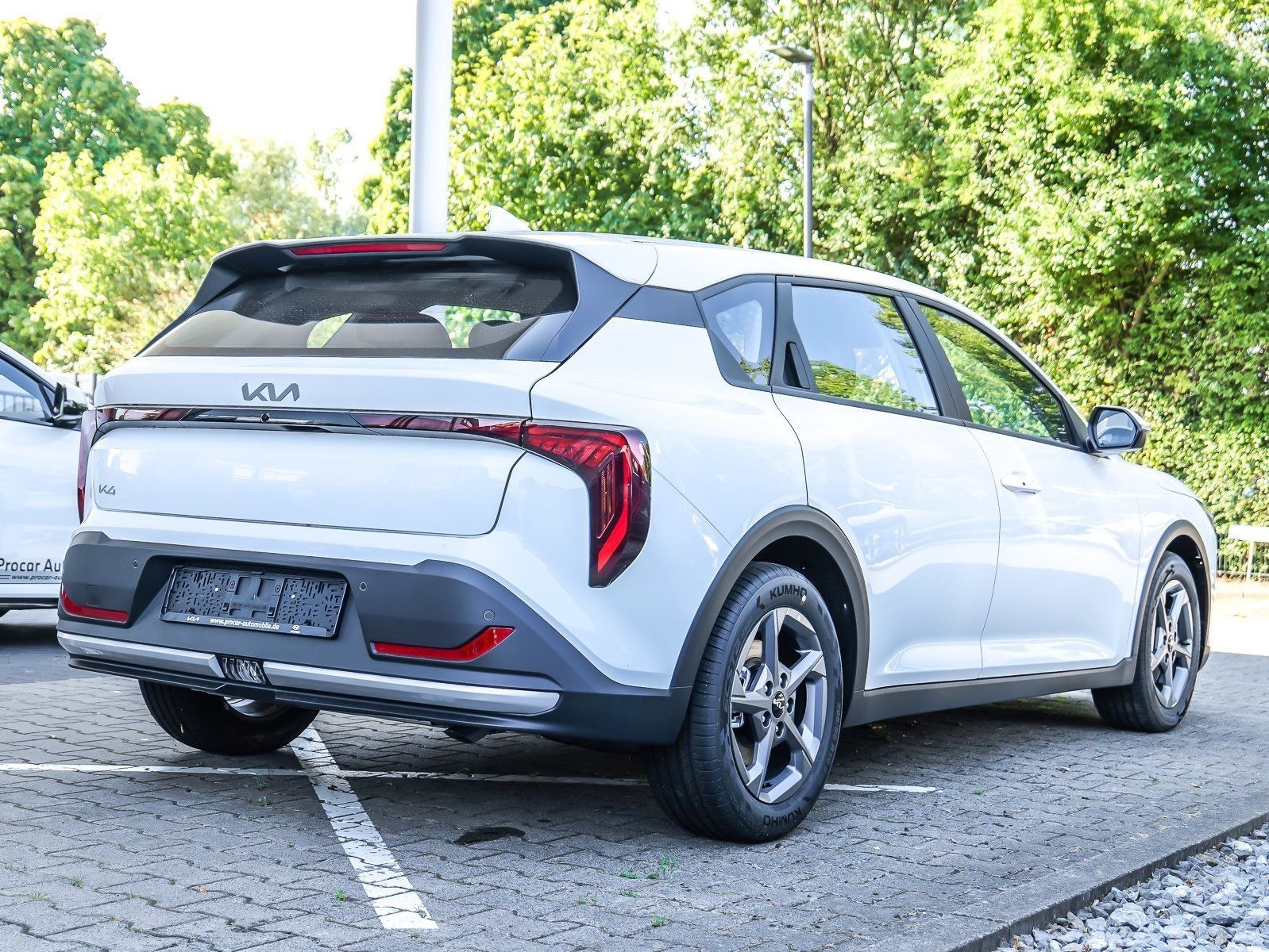 Kia K4 - Bild 2