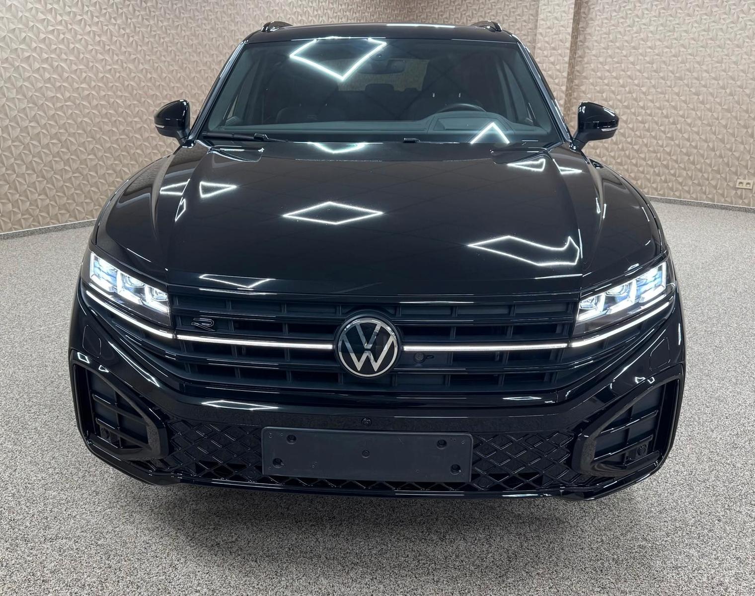 Volkswagen Touareg -
