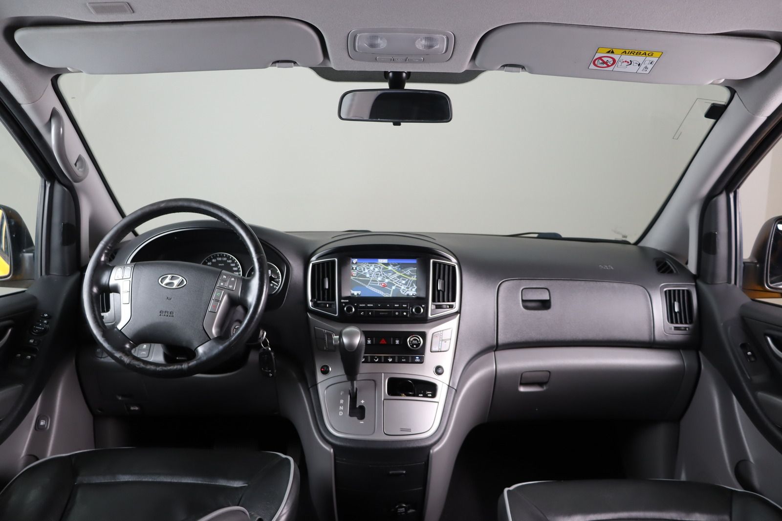 Fahrzeugabbildung Hyundai H-1 2.5CRDi Starex * RFK * Lenkradhzg. * Navi
