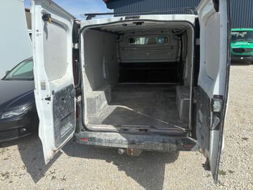 Opel Vivaro - 9