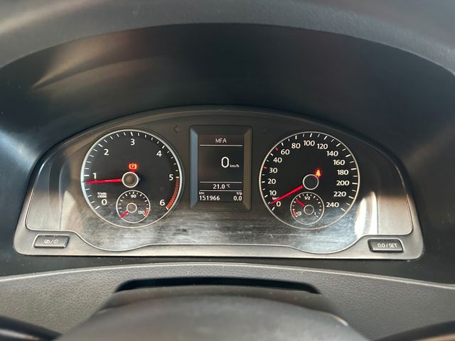 MYAUTOCENTER – Gebraucht- und Jahreswagen mit Werkstattservice in Pfaffenhofen Volkswagen T5 Transporter Kasten *AHK*SitzHZ*StandHZ*Klima*