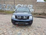 Nissan Navara Pickup Double Cab LE V6 4X4 - Nissan Navara V6 mit Diesel-Antrieb