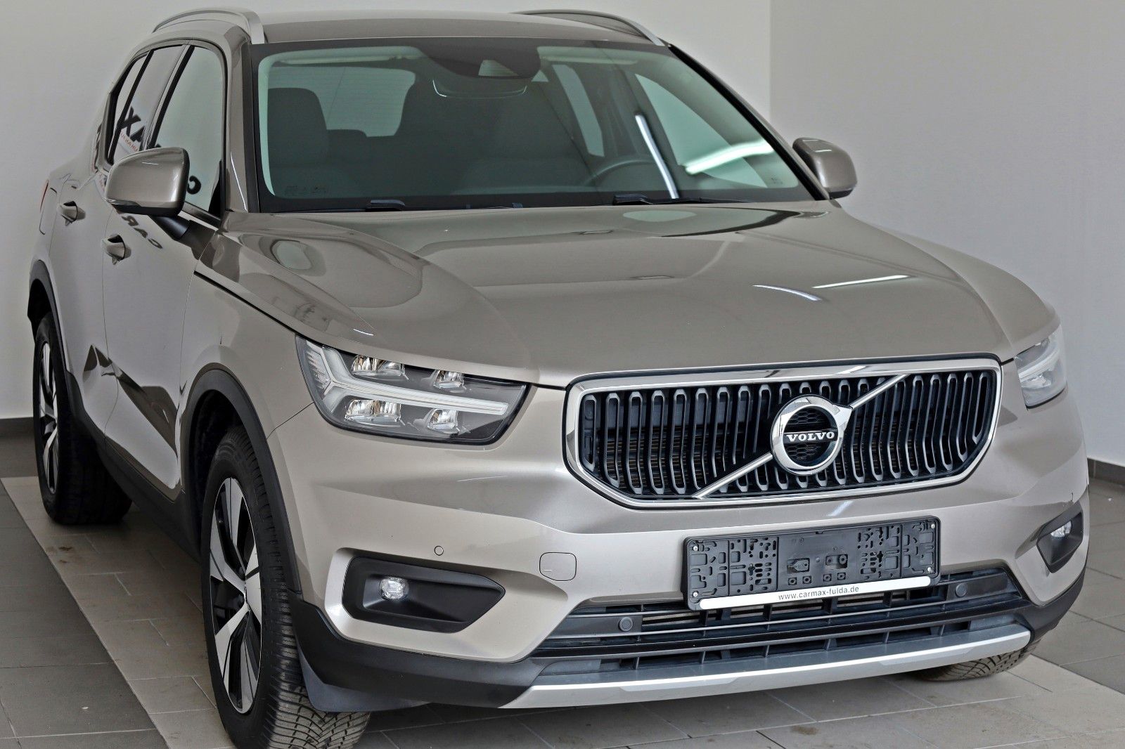 Fahrzeugabbildung Volvo XC40 Momentum Pro Navi,LED,Kamera,SH,Apple Car