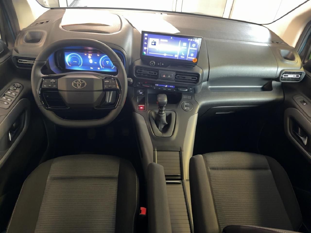 Fahrzeugabbildung Toyota Proace City Verso L1 Teamplayer *SHZ+RFK+EPH*