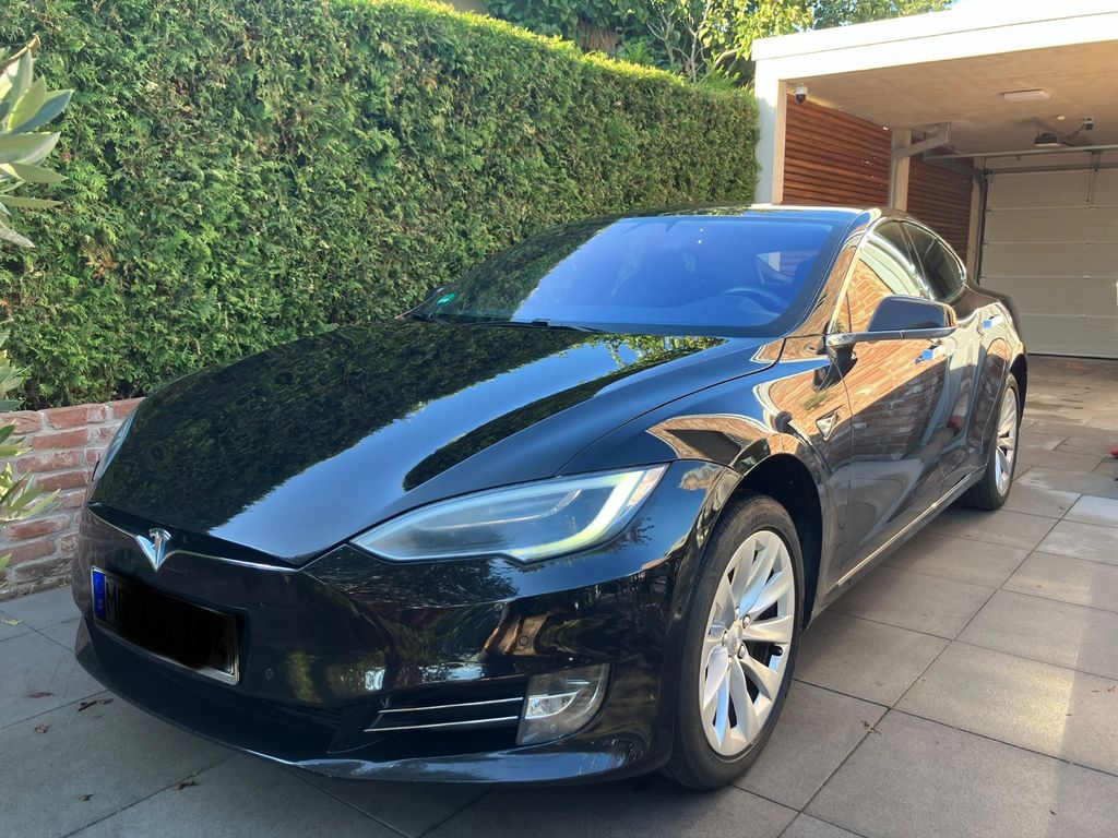 Image of Tesla Model S